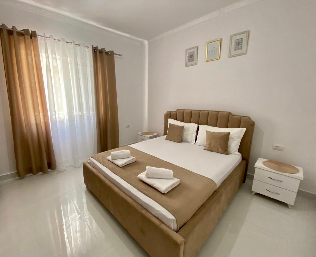 סרנדה Ona Apartament מראה חיצוני תמונה