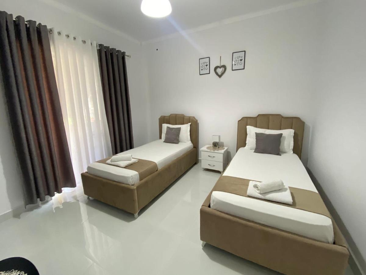 סרנדה Ona Apartament מראה חיצוני תמונה